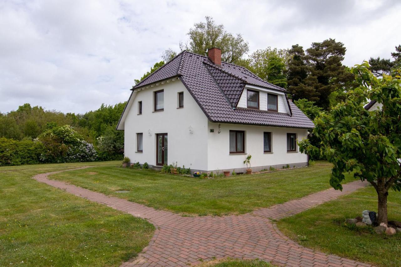Urlaubs-Appartement Am Dorfrand ヴィーク エクステリア 写真